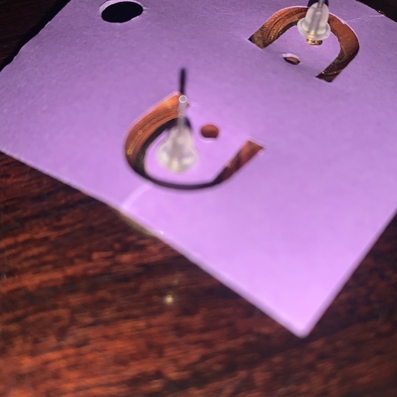 Vintage Earrings - Picture 2 of 3